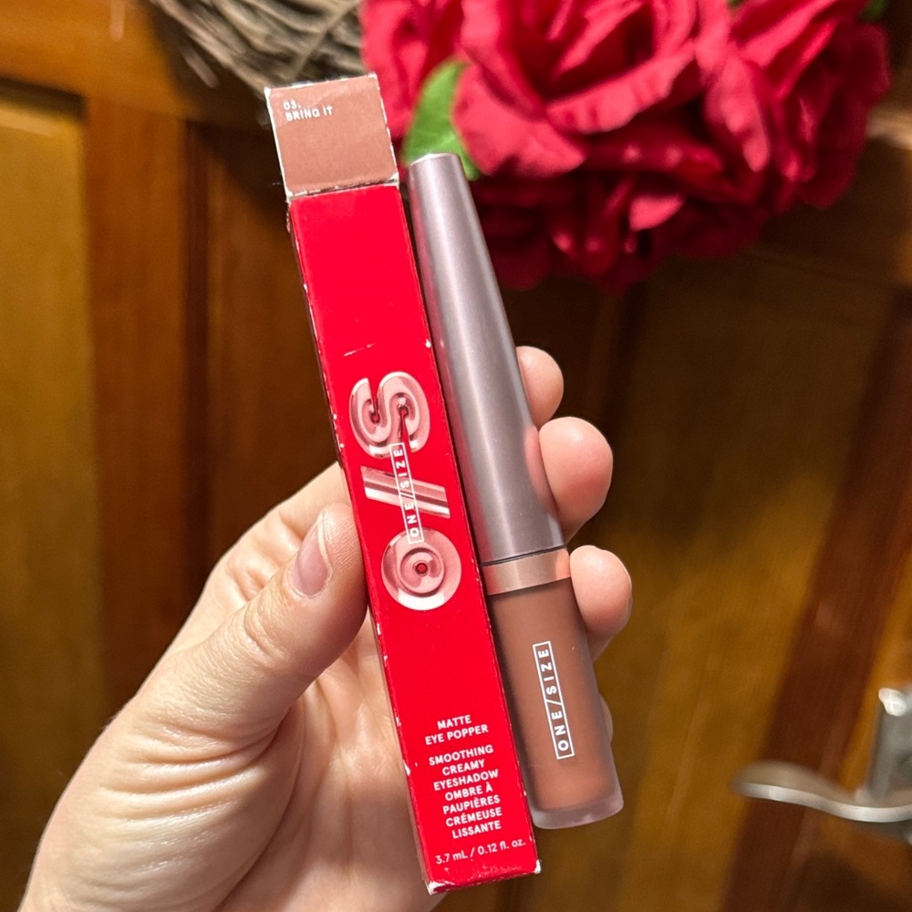 One/Size Bring It $28msrp Matte Eye Popper Eye Shadow